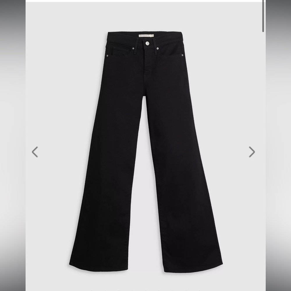 Levi’s 318 Wide Leg Shaping Jeans